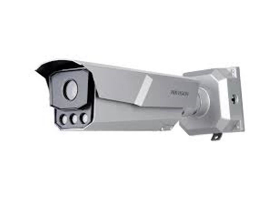 imagem de Camera Ip 4mp Bullet Lpr Lente 8-32mm Hikvision Ids-Tcm403-Bi/0832